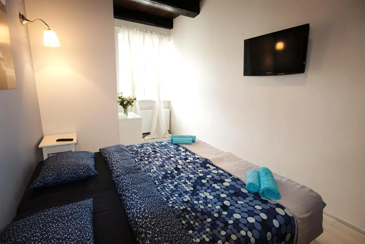 Mimosa Rooms Poznan Homestay